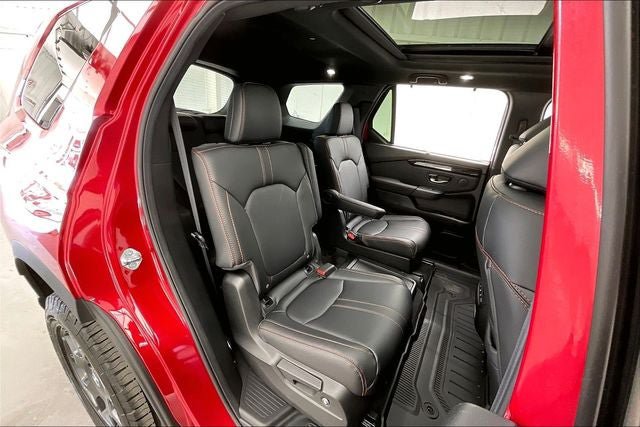 Certified 2025 Honda Pilot TrailSport image 19