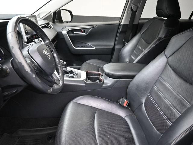 Used 2019 Toyota RAV4 Limited w/ Advanced Technology Package image 17