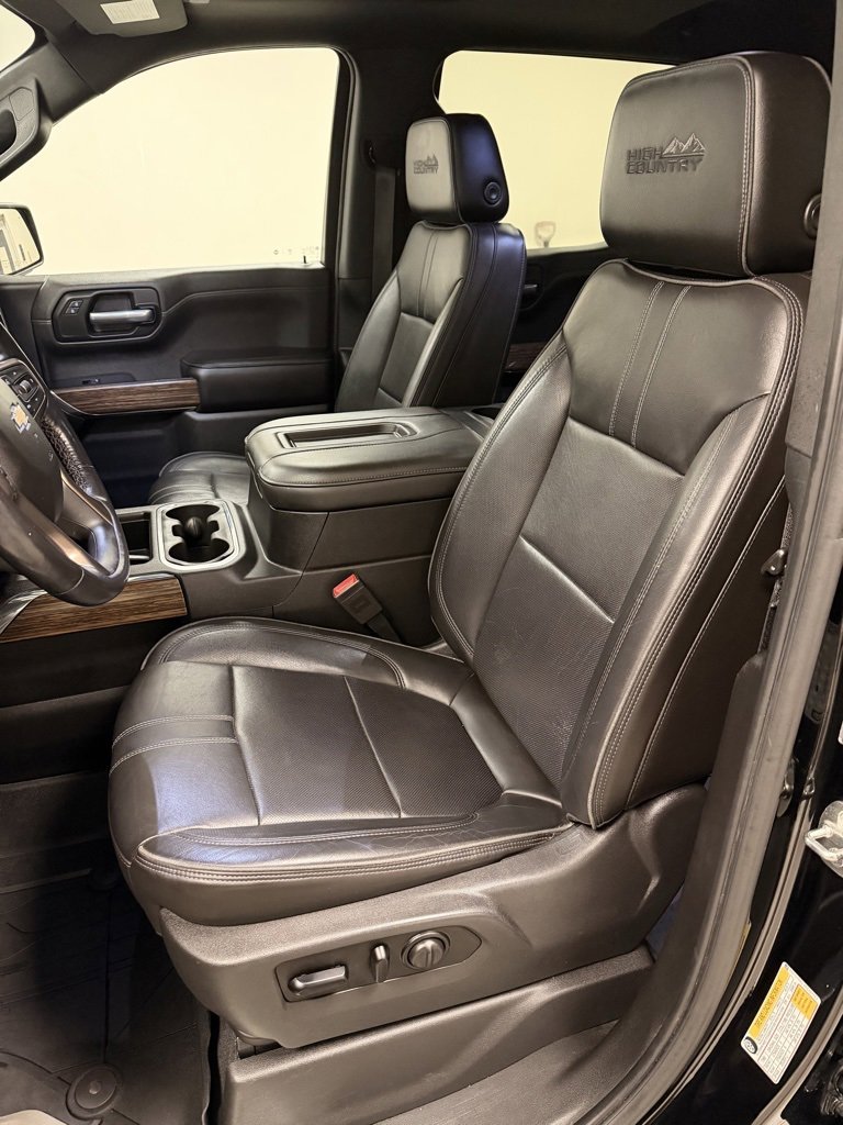 Certified 2019 Chevrolet Silverado 1500 High Country w/ Technology Package image 6