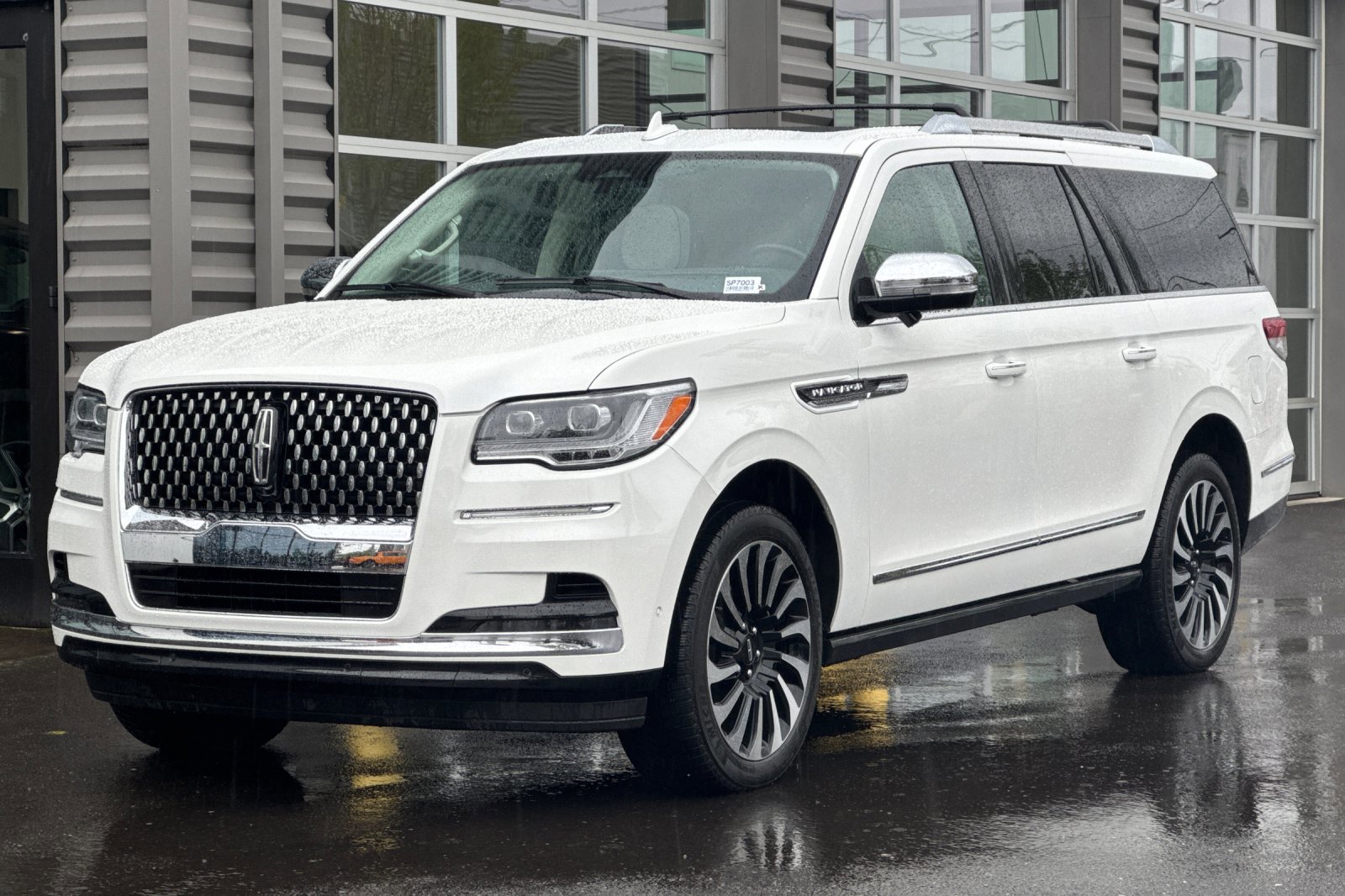 Certified 2024 Lincoln Navigator L Black Label AWD/4WD image 8