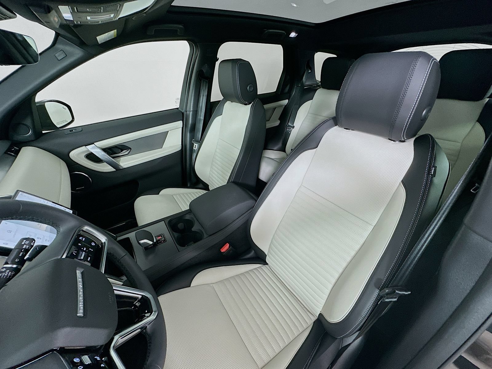 New 2026 Land Rover Discovery Sport Landmark AWD/4WD image 35