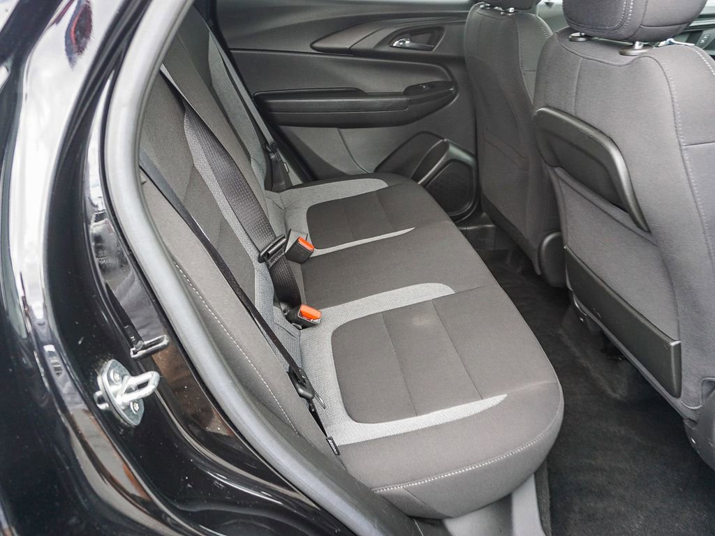 Used 2022 Chevrolet TrailBlazer LT w/ Convenience Package image 13