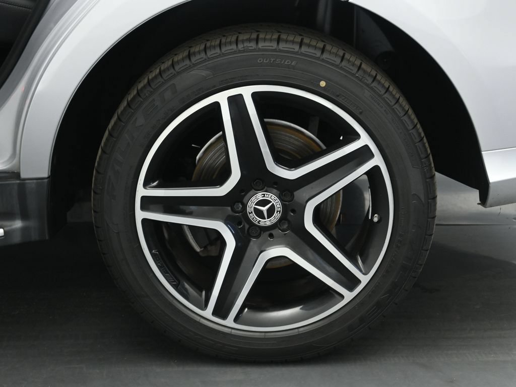 Used 2019 Mercedes-Benz GLE 400 4MATIC image 24