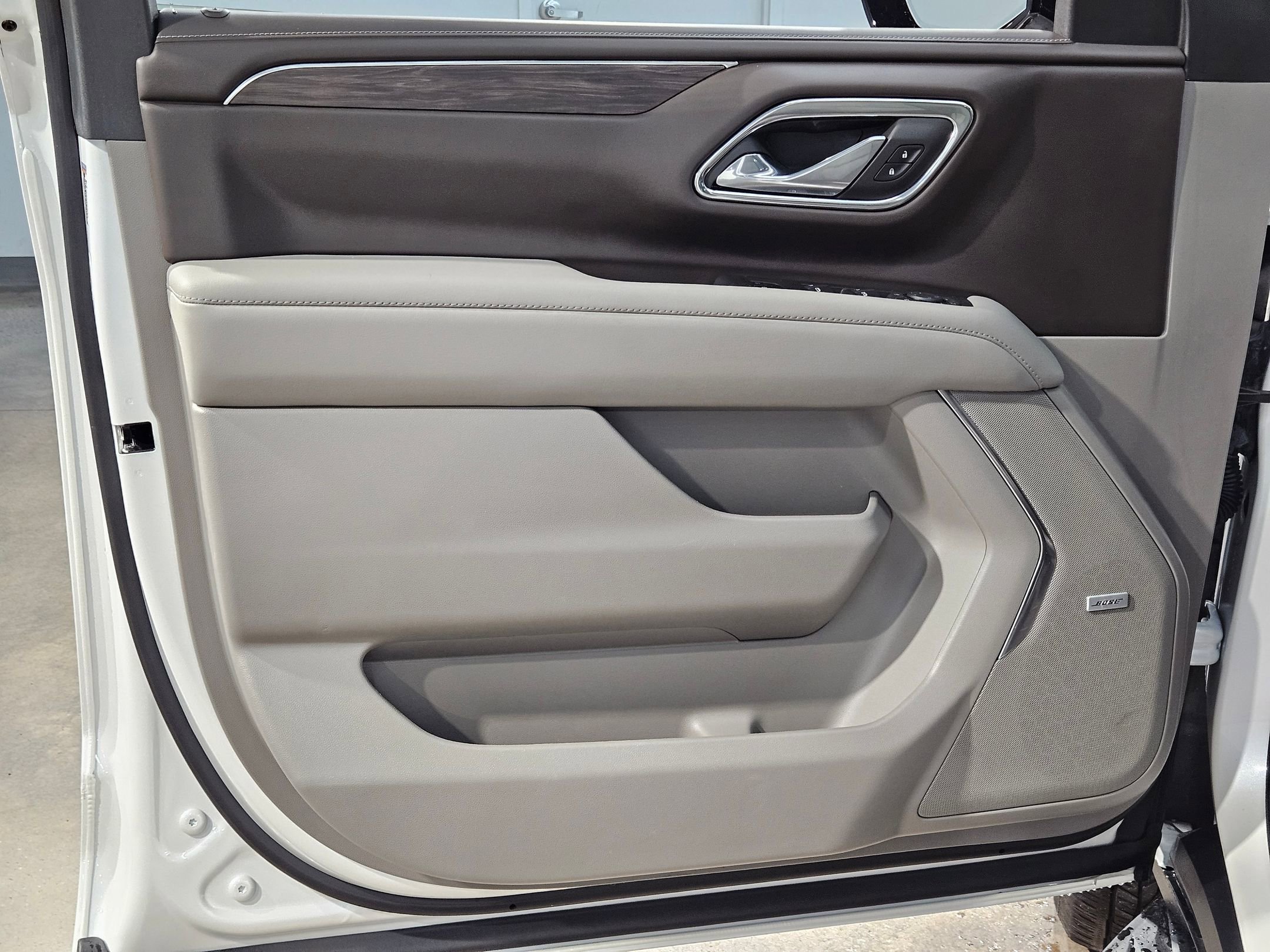 Used 2023 Chevrolet Tahoe LT w/ Luxury Package image 20