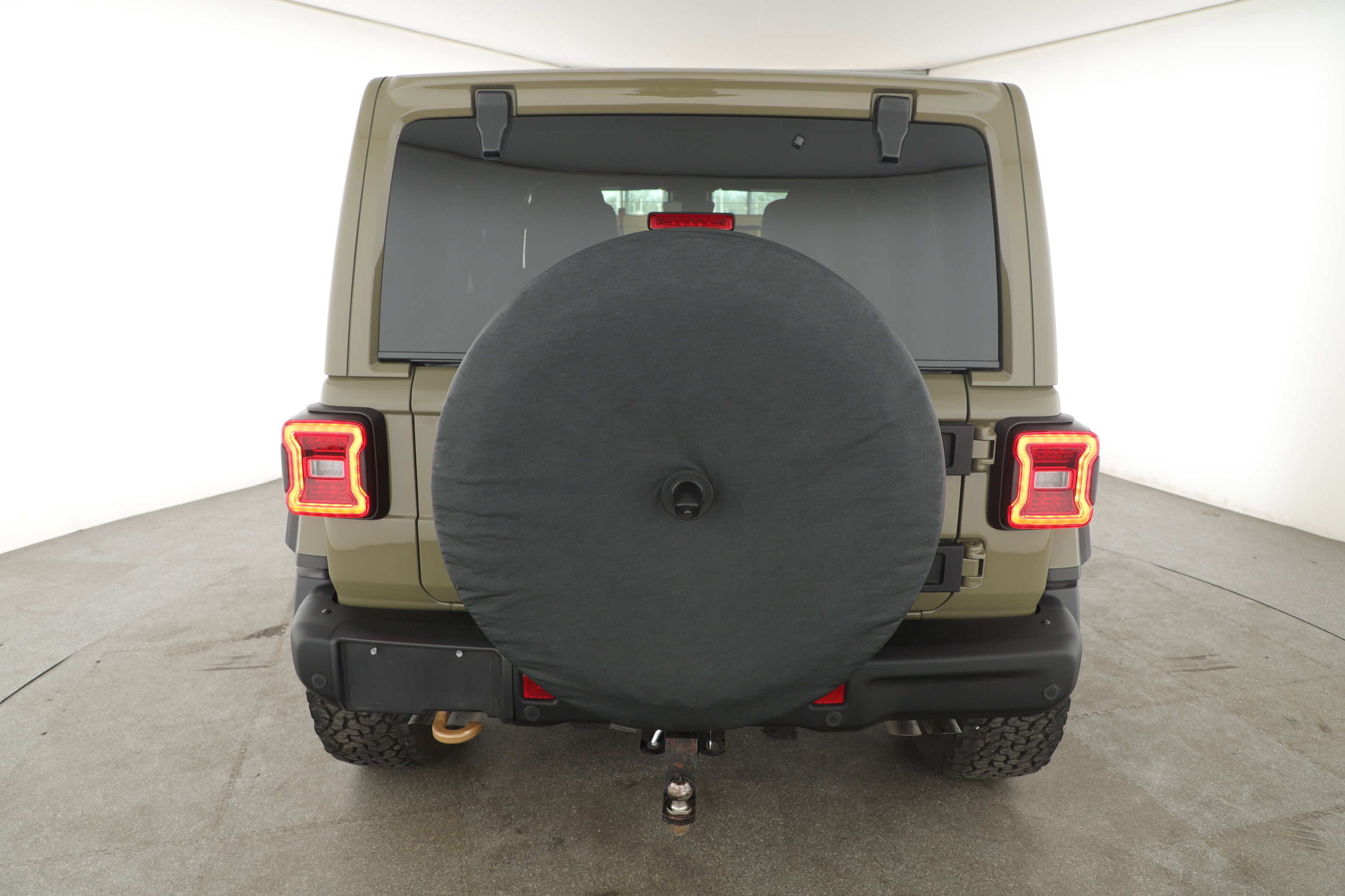 Used 2025 Jeep Wrangler Unlimited Rubicon 392 image 14