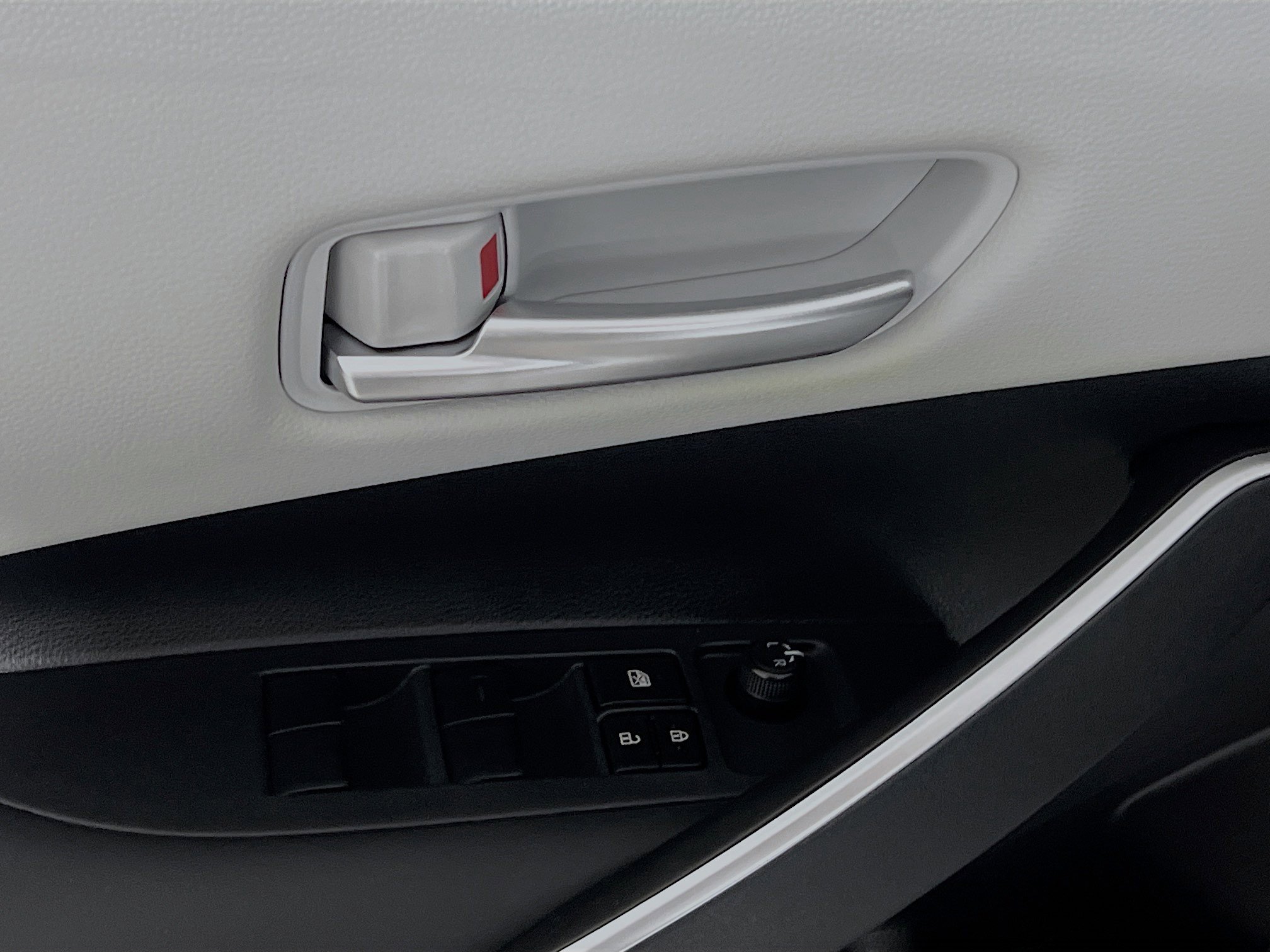 Used 2024 Toyota Corolla SE w/ SE Premium Package image 17