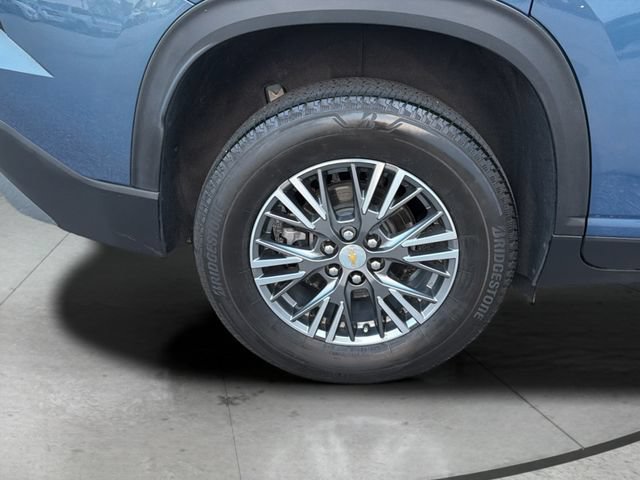Used 2024 Chevrolet Traverse LT w/ Trailering Package FWD image 32