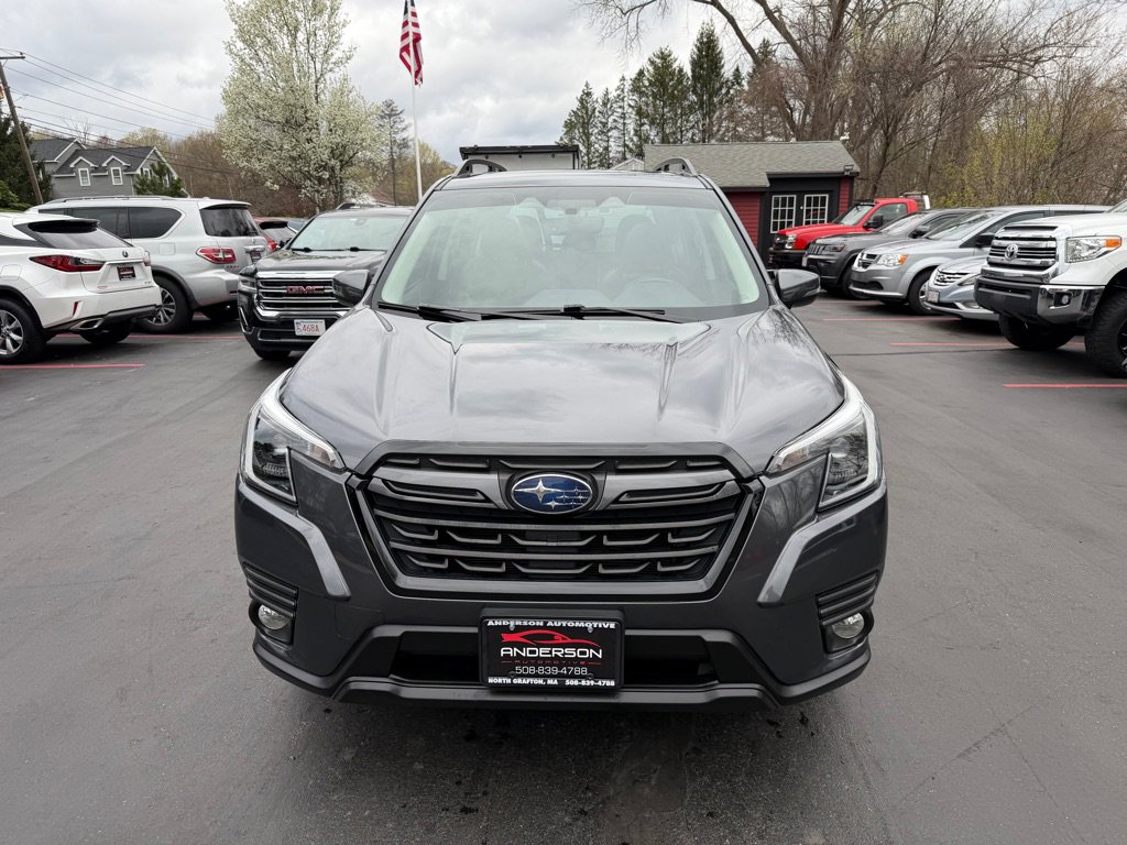 Used 2023 Subaru Forester Limited AWD/4WD image 4