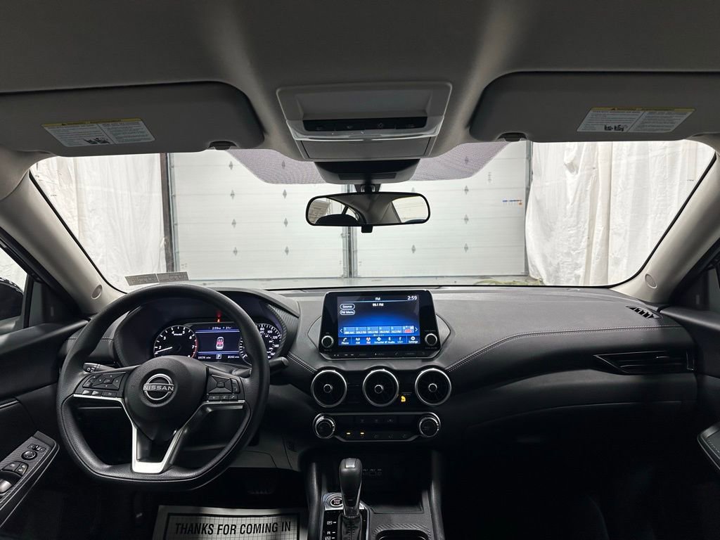 Used 2025 Nissan Sentra SV image 41