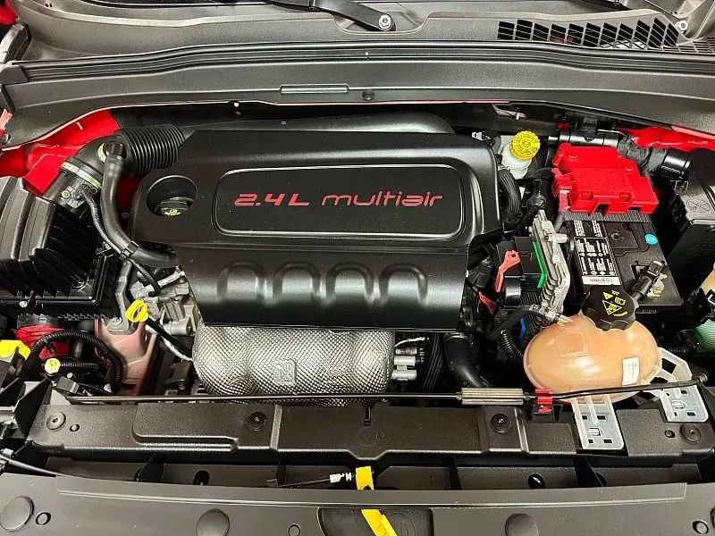 Used 2018 Jeep Renegade Altitude FWD image 15