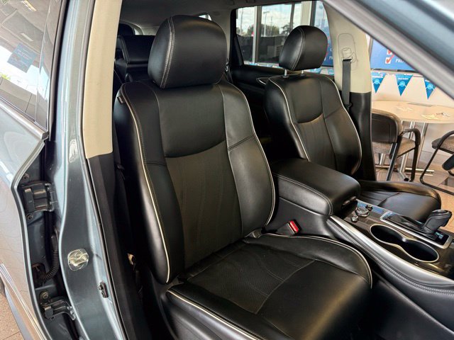 Used 2017 INFINITI QX60 Luxe w/ Premium Plus Package AWD/4WD image 29