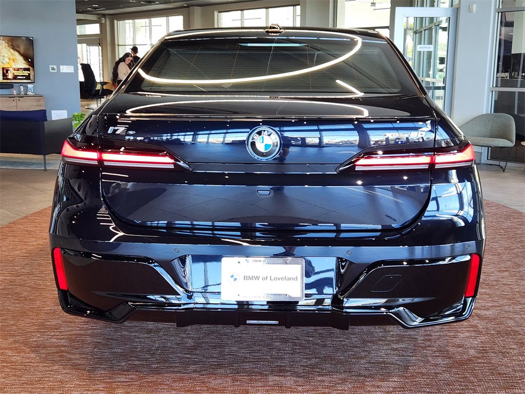 New 2026 BMW i7 xDrive60 w/ Executive Package image 4