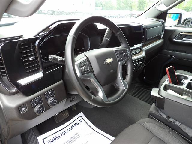 Used 2024 Chevrolet Silverado 1500 LT AWD/4WD image 15
