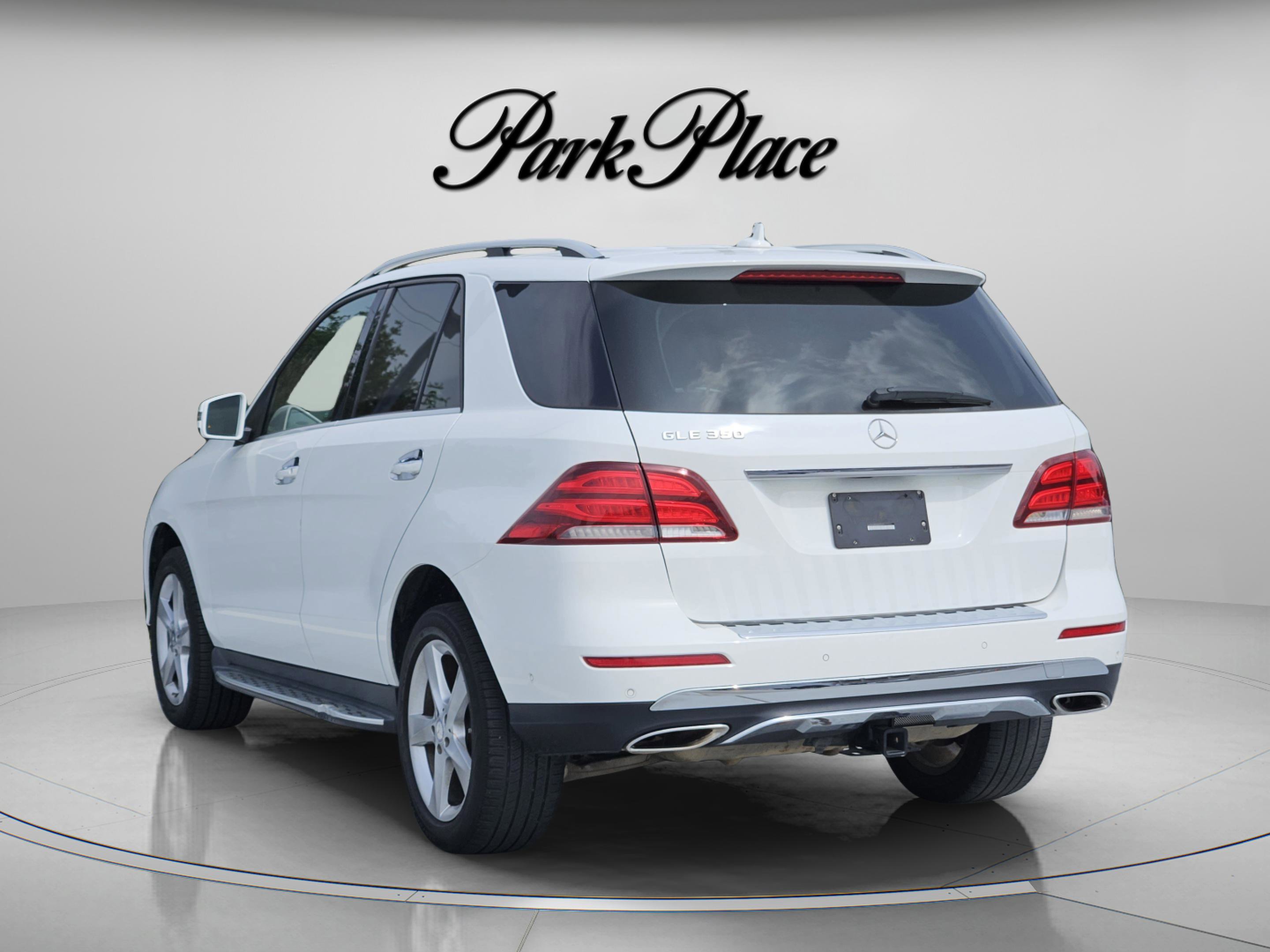Used 2017 Mercedes-Benz GLE 350 image 3