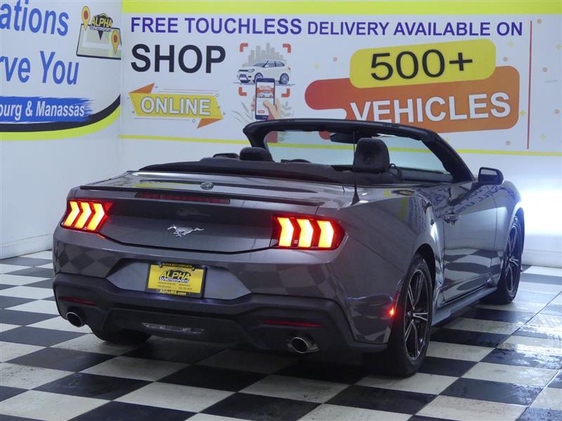 Used 2025 Ford Mustang Premium image 7