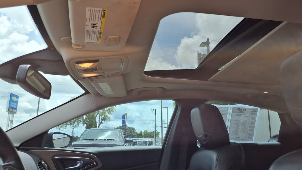 Used 2015 Chrysler 200 C w/ Navigation & Sound Group I FWD image 31