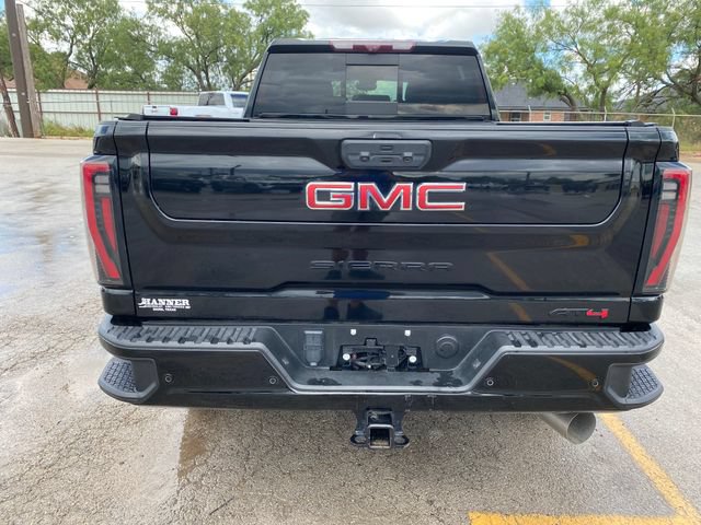 Used 2024 GMC Sierra 2500 AT4 w/ AT4 Premium Plus Package AWD/4WD image 5
