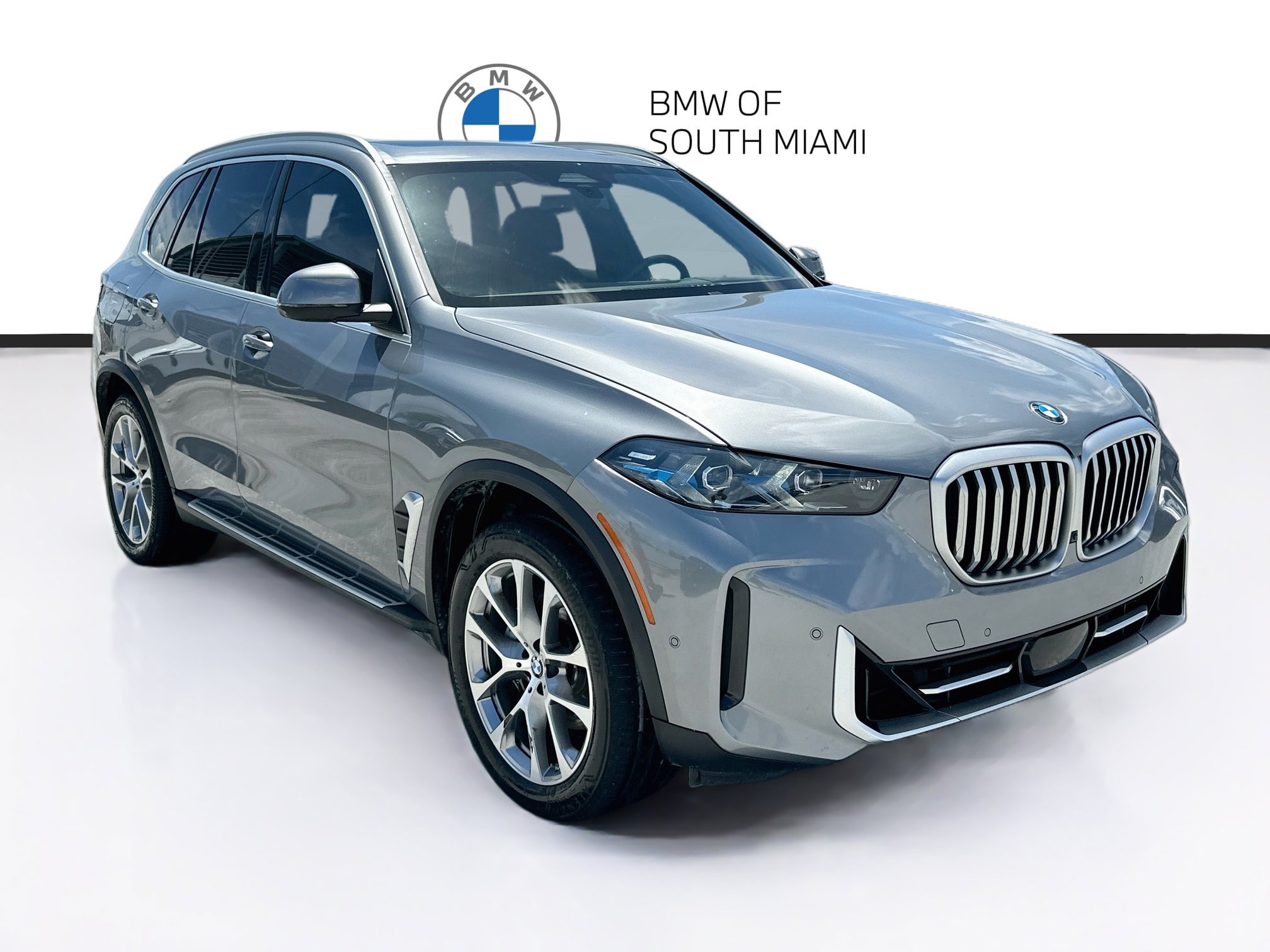Used 2025 BMW X5 sDrive40i w/ Climate Comfort Package RWD image 1