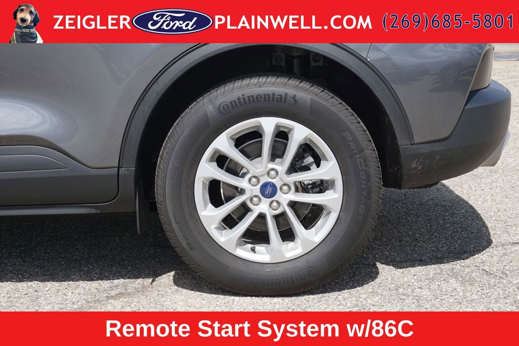Used 2022 Ford Escape SE w/ Cold Weather Package AWD/4WD image 9