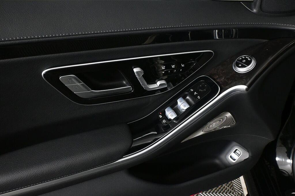 Certified 2023 Mercedes-Benz S 500 4MATIC image 33
