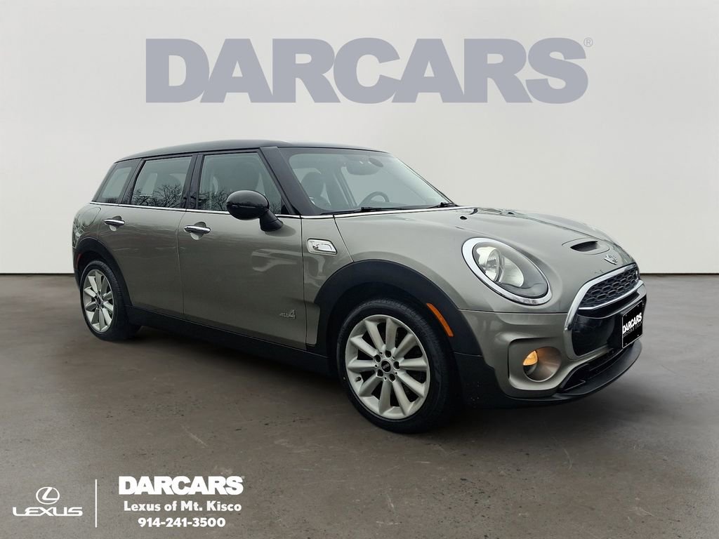 Used 2017 MINI Cooper Clubman S image 1