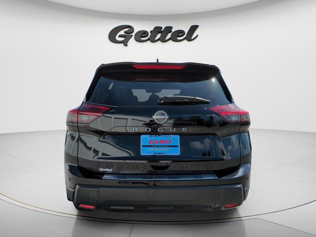 Certified 2025 Nissan Rogue SV FWD image 6