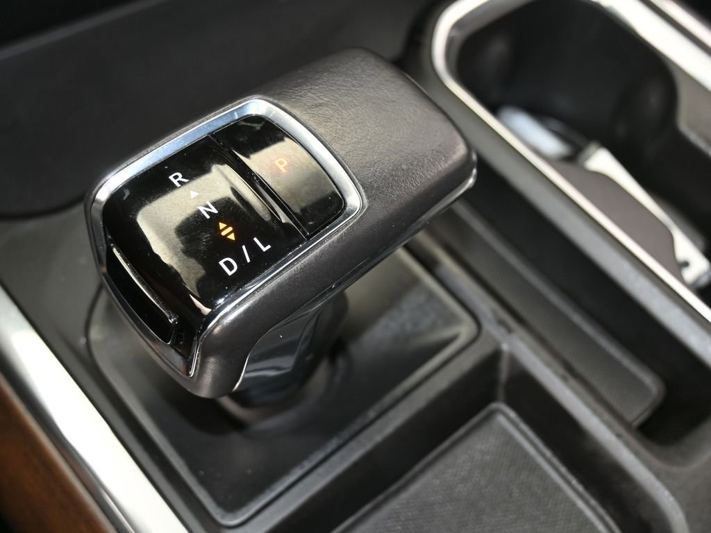 Used 2022 Chevrolet Silverado 1500 High Country image 35