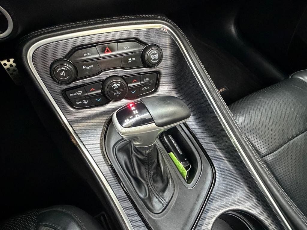 Used 2016 Dodge Challenger SXT Plus image 28