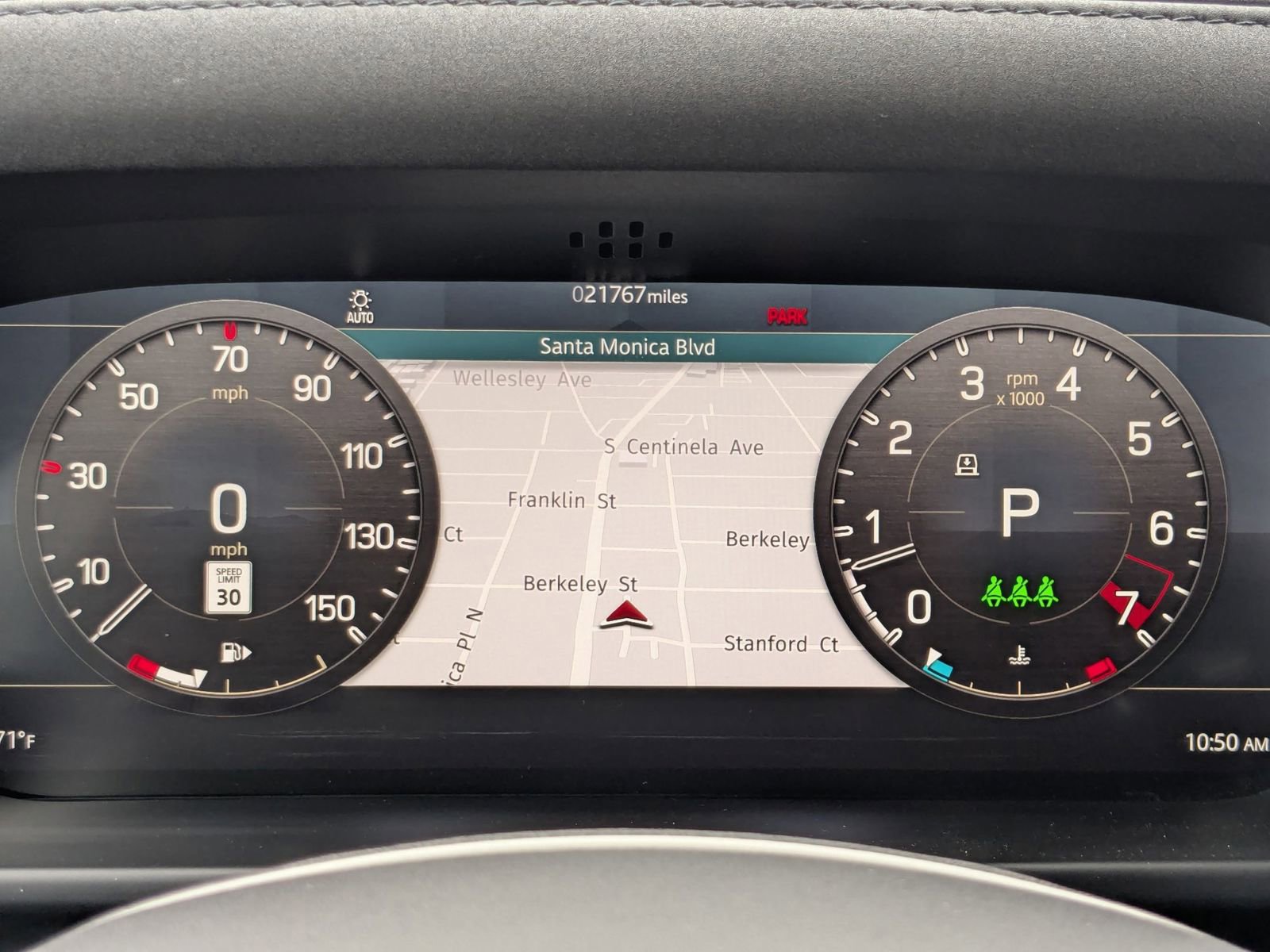 Used 2022 Land Rover Defender 110 S image 11