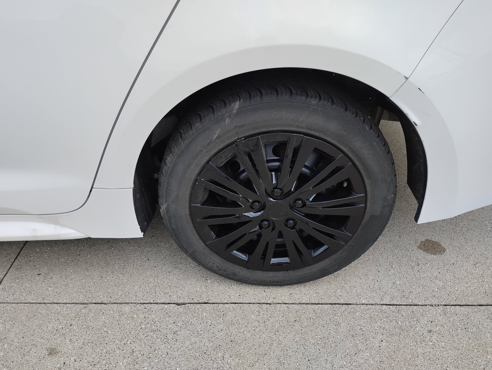 Used 2024 Toyota Corolla LE FWD image 33