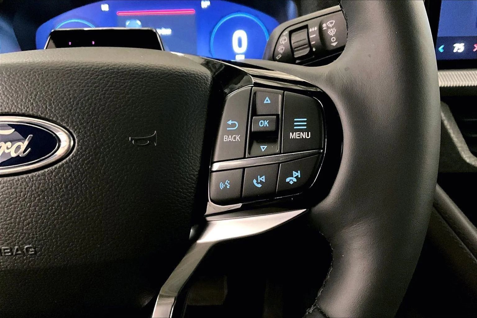 New 2026 Ford Explorer Platinum image 18