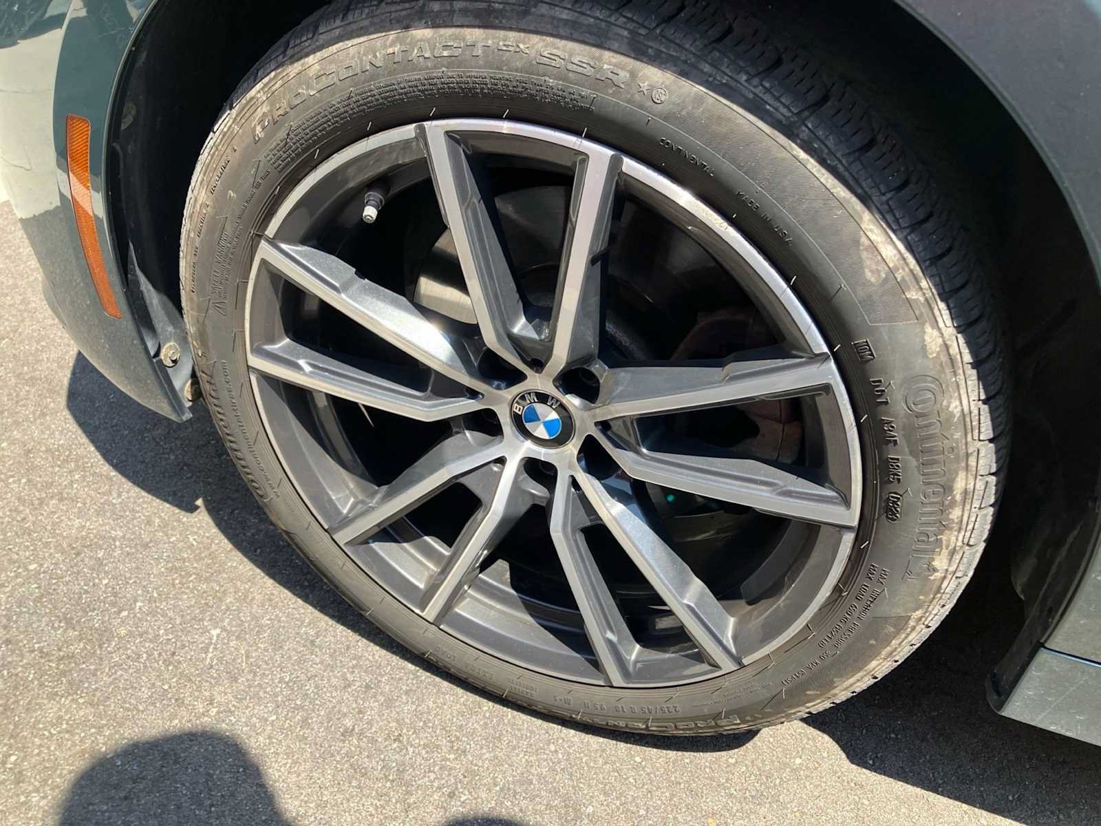 Used 2021 BMW 330i xDrive Sedan w/ Convenience Package AWD/4WD image 17