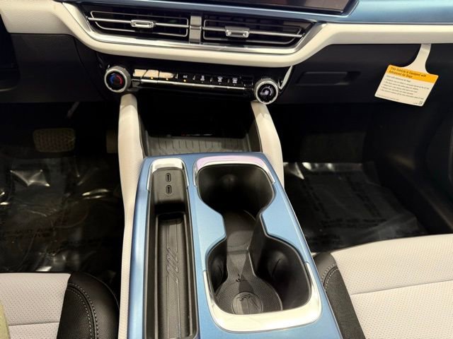 New 2026 Chevrolet Equinox EV LT AWD/4WD image 35