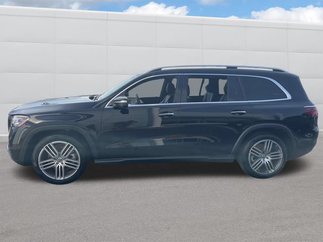 Used 2024 Mercedes-Benz GLS 450 4MATIC image 2
