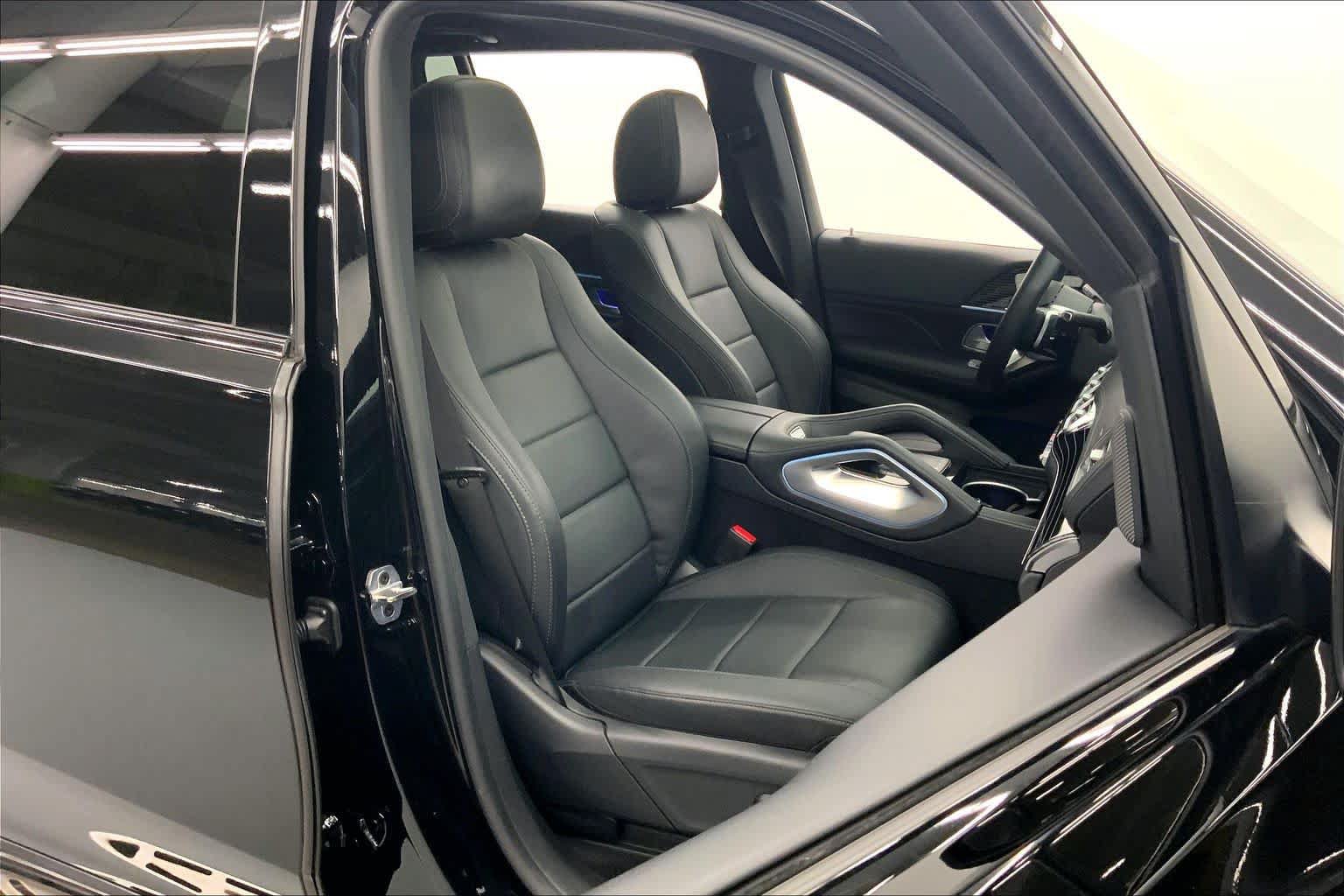 Certified 2024 Mercedes-Benz GLS 450 4MATIC image 11