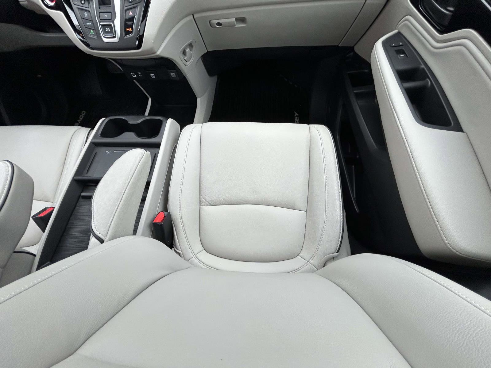 Used 2025 Honda Odyssey Touring image 16