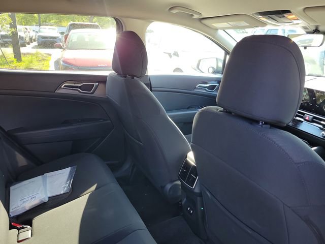 Used 2026 Kia Sportage LX FWD image 33