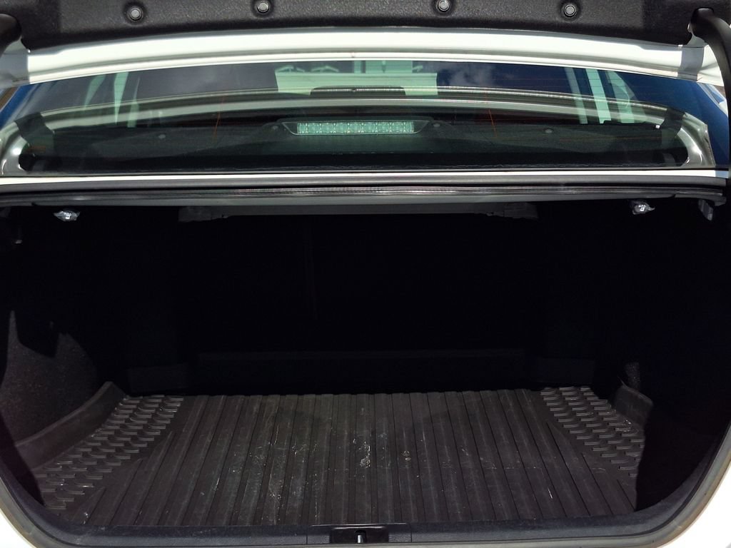 Used 2020 Toyota Camry XSE FWD image 29