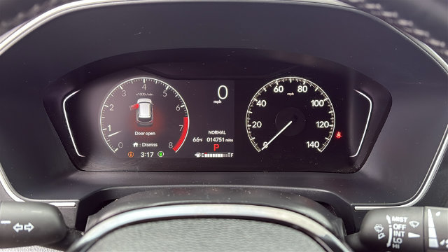 Used 2025 Honda Pilot Touring image 16