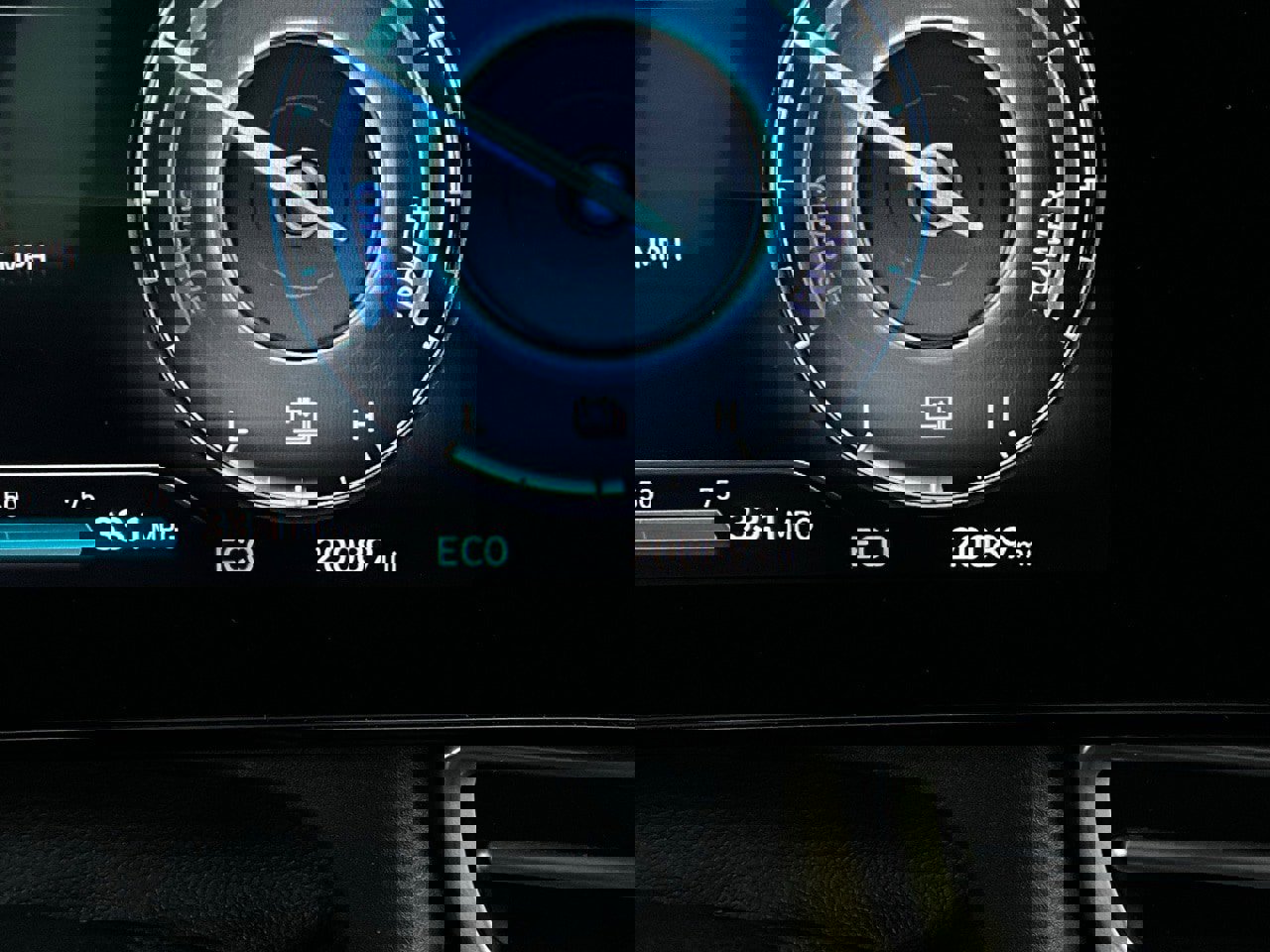 Used 2025 Hyundai Elantra Limited image 44