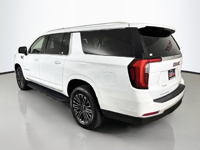 Used 2026 GMC Yukon XL Elevation w/ Elevation Premium Package AWD/4WD image 5
