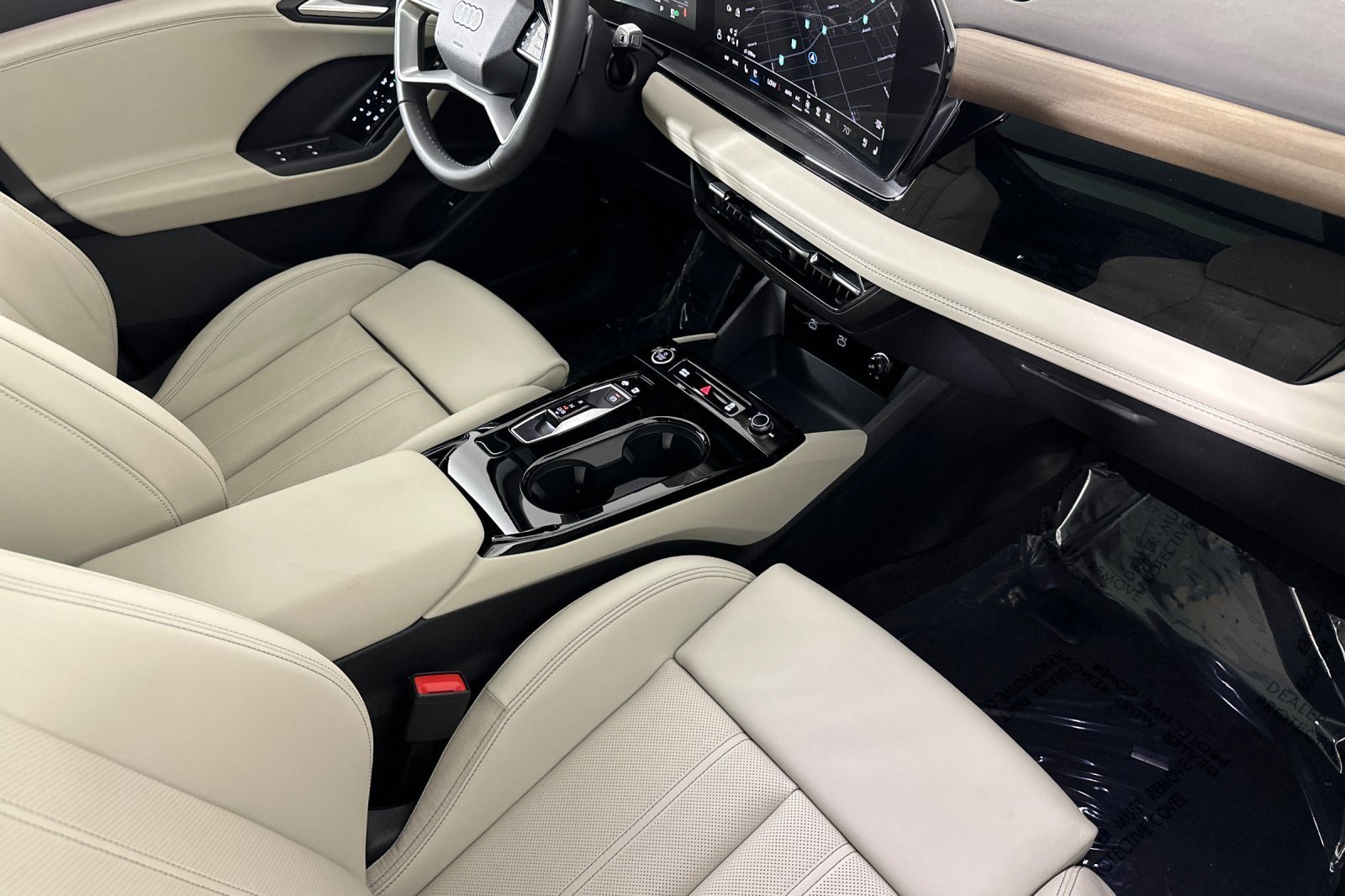 Used 2025 Audi Q6 e-tron Premium Plus w/ Premium Plus image 15