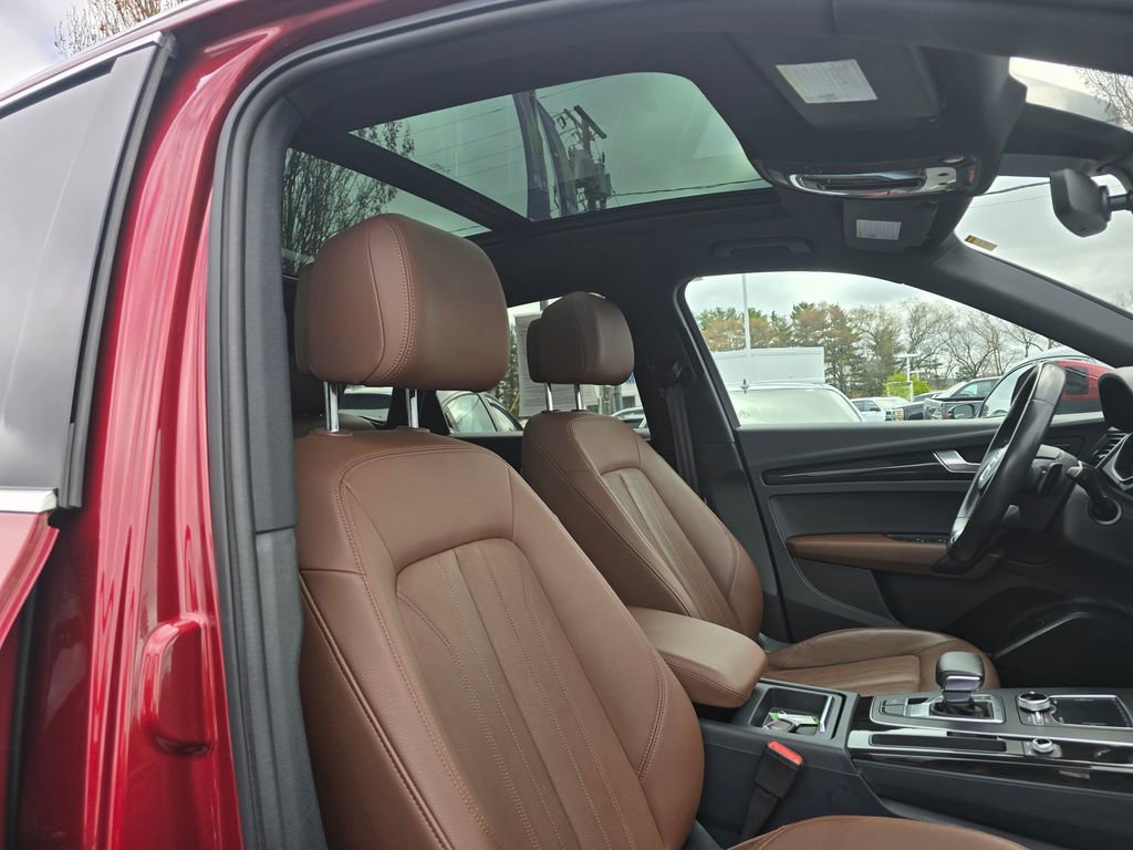 Used 2018 Audi Q5 2.0T Premium Plus w/ Premium Plus Package AWD/4WD image 11