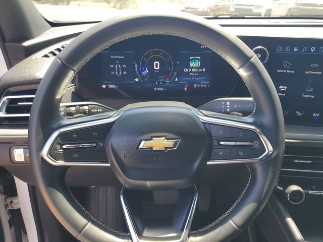 Certified 2025 Chevrolet Traverse LT FWD image 28