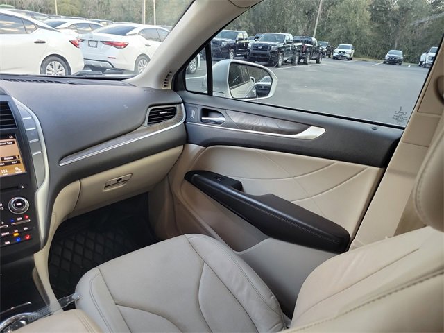 Used 2017 Lincoln MKC Reserve image 15