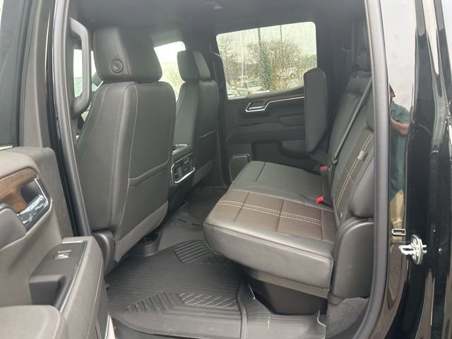 New 2026 Chevrolet Silverado 1500 High Country w/ LPO, Dark Essentials Package image 28