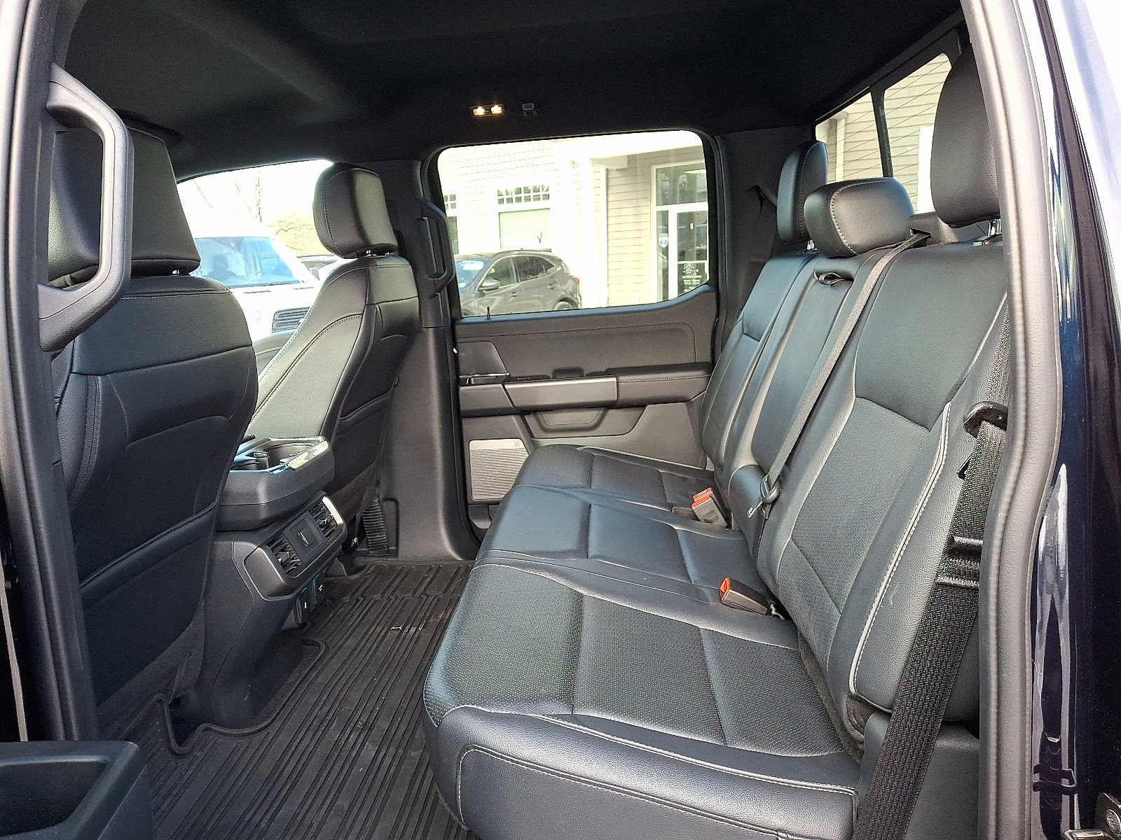 Certified 2025 Ford F150 Lariat w/ Equipment Group 501A Mid image 11