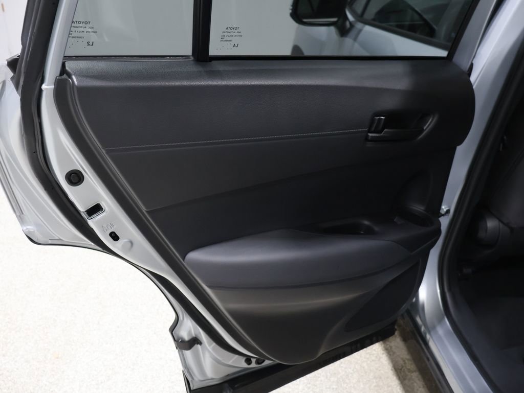 Used 2023 Toyota Corolla Cross LE w/ Moonroof Package image 20