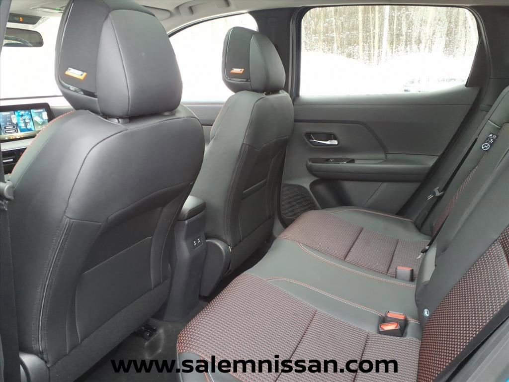 New 2026 Nissan Kicks SR w/ SR Premium Package FWD image 19