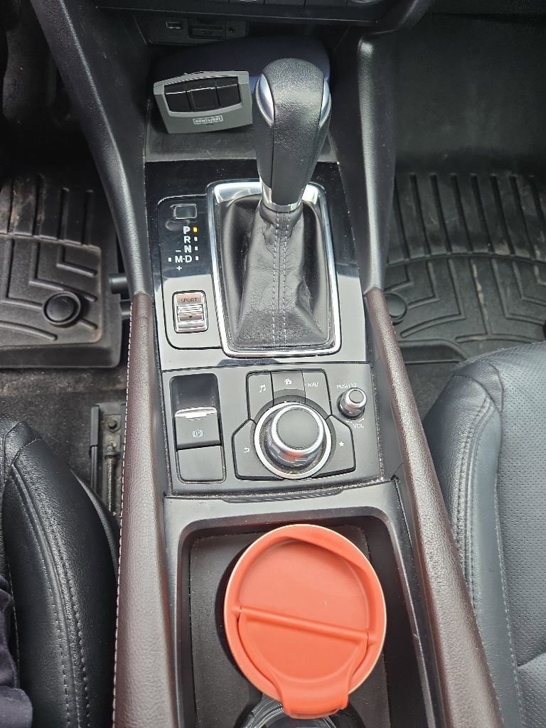 Used 2017 MAZDA MAZDA3 Grand Touring FWD image 13